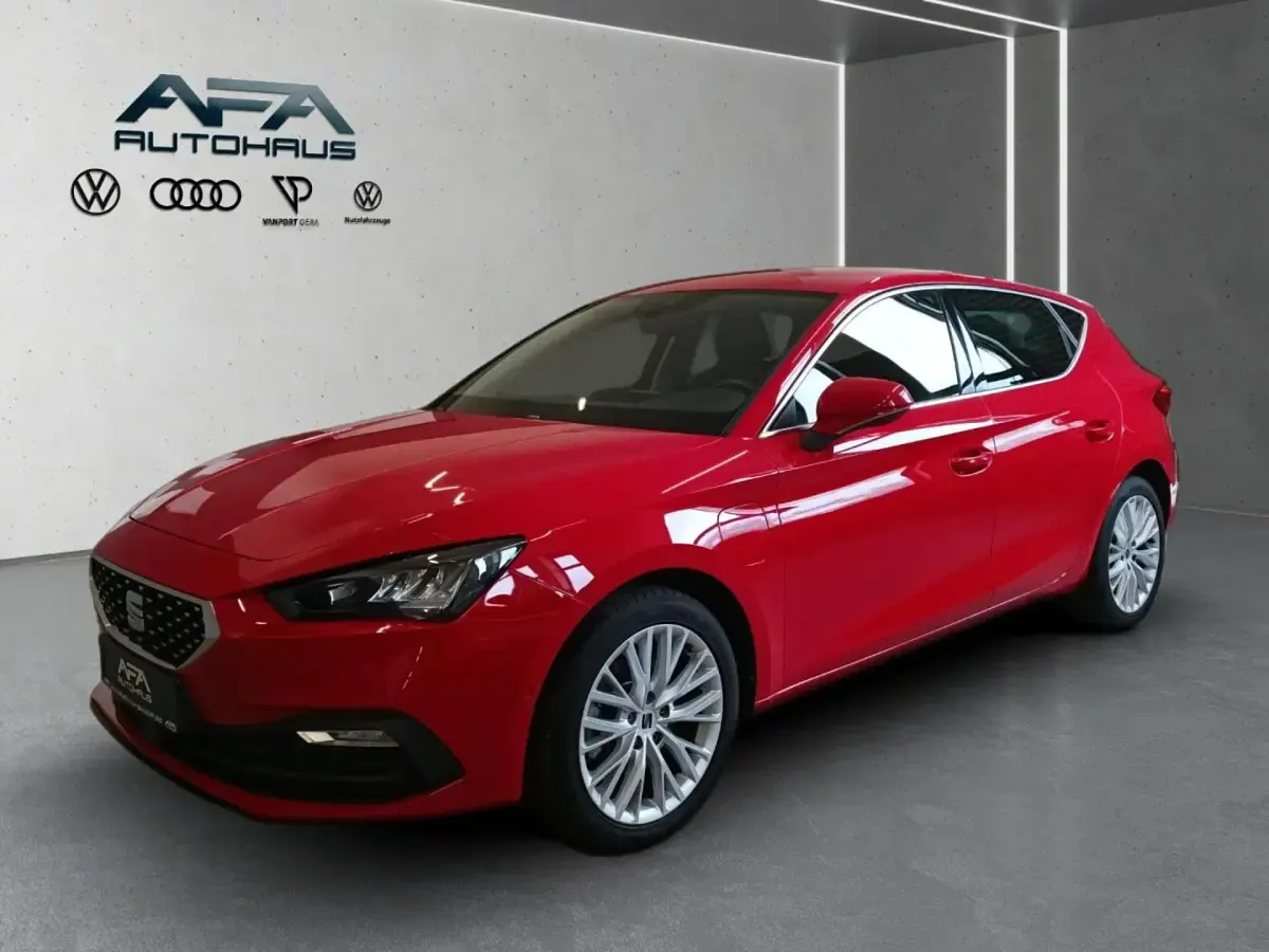 Gebraucht Seat Leon XCELLENCE 204 PS (150 kW) 2022 Rot Limousine
