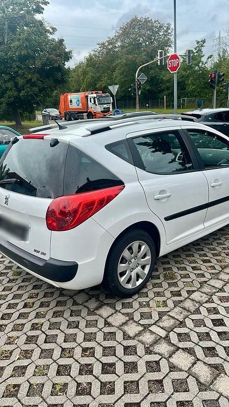 Gebraucht Peugeot 207 90 PS (66 kW) 2007 Weiß Kombi