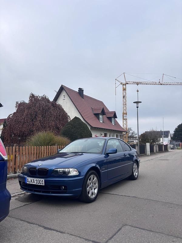 Blau Gebraucht 2003 BMW 318 Coupé | 3.500 € (Fairer Preis) - Bild 1/4