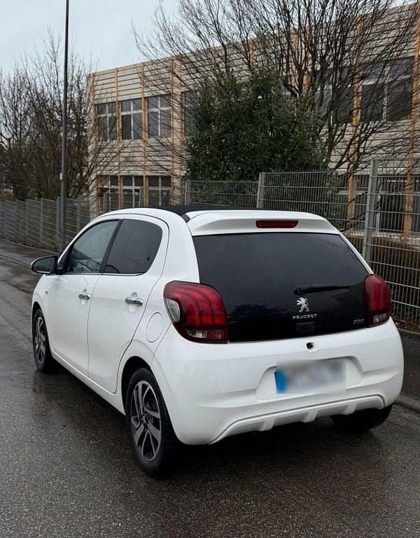 Gebraucht Peugeot 108 Active 82 PS (60 kW) 2016 Weiß Kleinwagen
