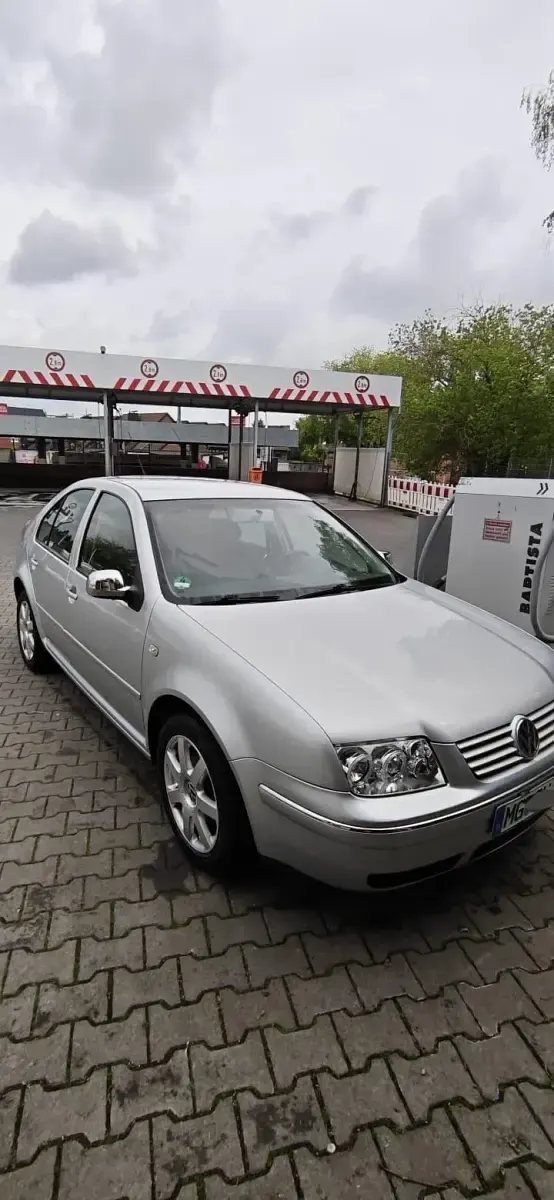 Gebraucht VW Bora 105 PS (77 kW) 2004 Silber Limousine