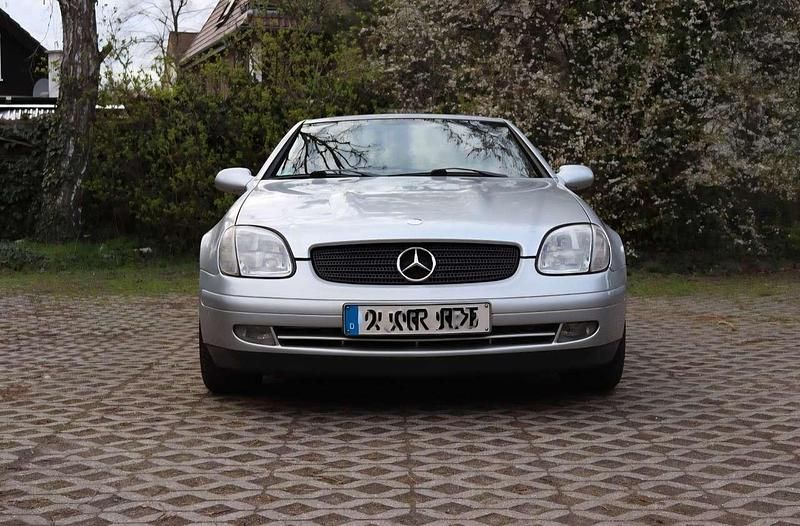 Gebraucht Mercedes 230 193 PS (141 kW) 1999 Silber
