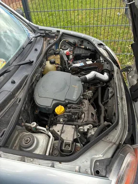 Gebraucht Renault Kangoo 58 PS (42 kW) 2006 Silber Van / Kleinbus