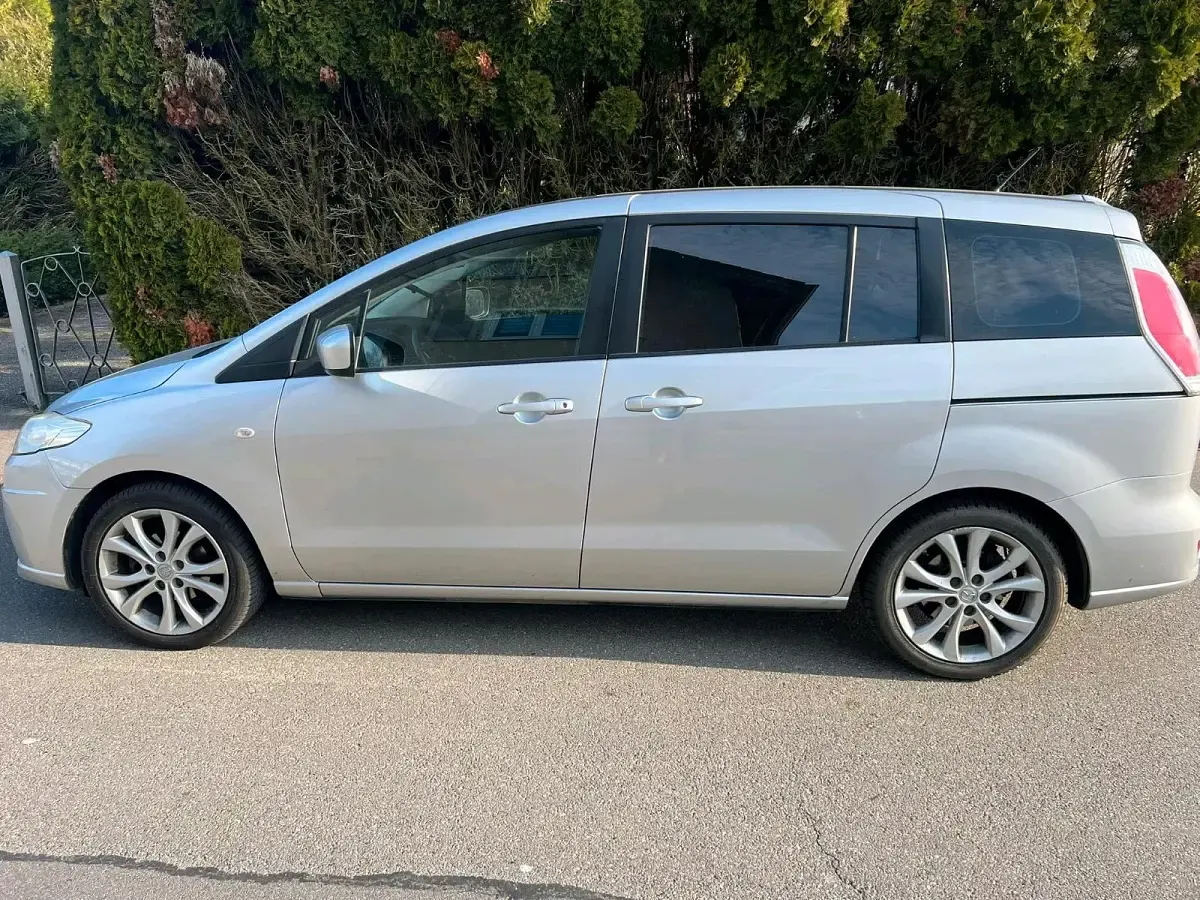 Gebraucht Mazda 5 116 PS (85 kW) 2010 Silber Van / Kleinbus