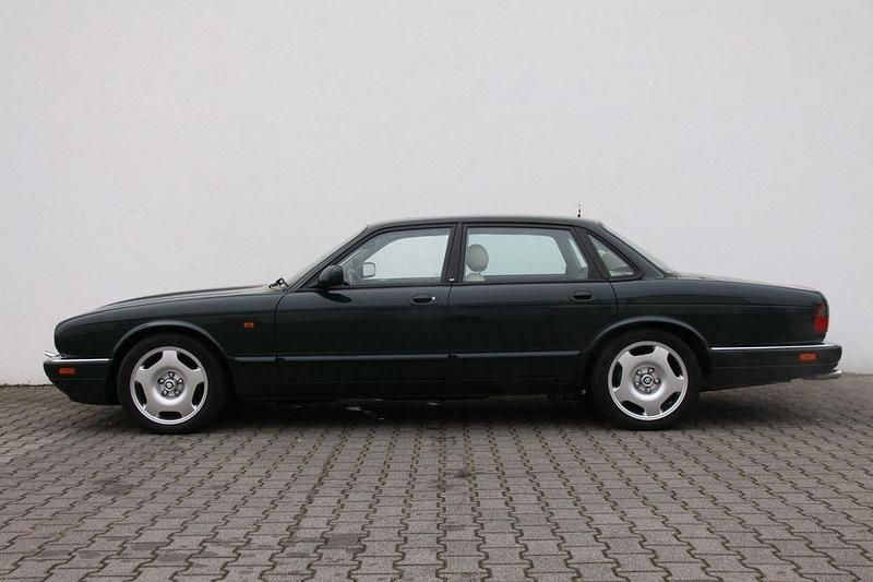 Gebraucht Jaguar XJR 320 PS (235 kW) 1995 Grün Limousine
