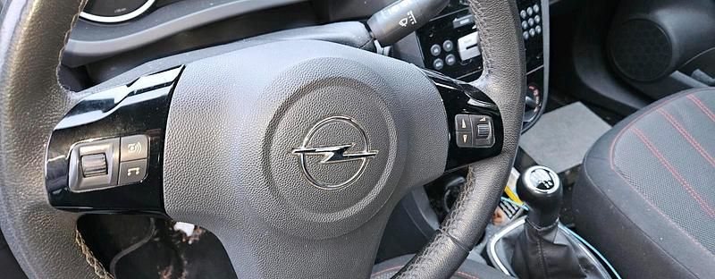 Gebraucht Opel Corsa 87 PS (63 kW) 2011 Weiß Kleinwagen