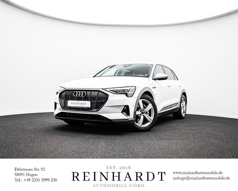 Gletscherweiß metallic Gebraucht 2023 Audi e-tron Advanced SUV | 35.600 € (Superpreis) - Bild 1/3