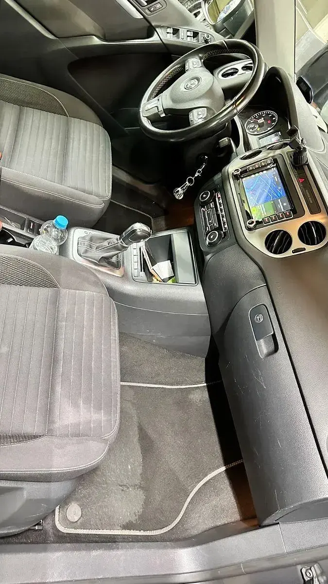 Gebraucht VW Tiguan 160 PS (117 kW) 2015 Grau SUV