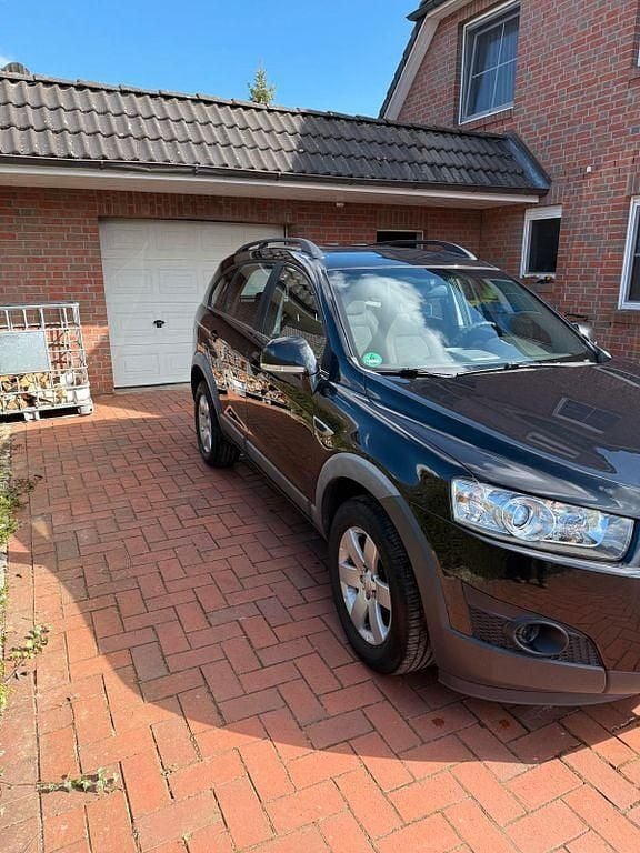 Gebraucht Chevrolet Captiva LS 167 PS (122 kW) 2011 Schwarz SUV