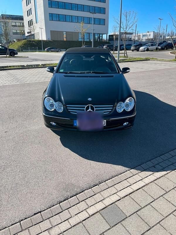Gebraucht Mercedes CLK320 218 PS (160 kW) 2005 Schwarz Cabrio