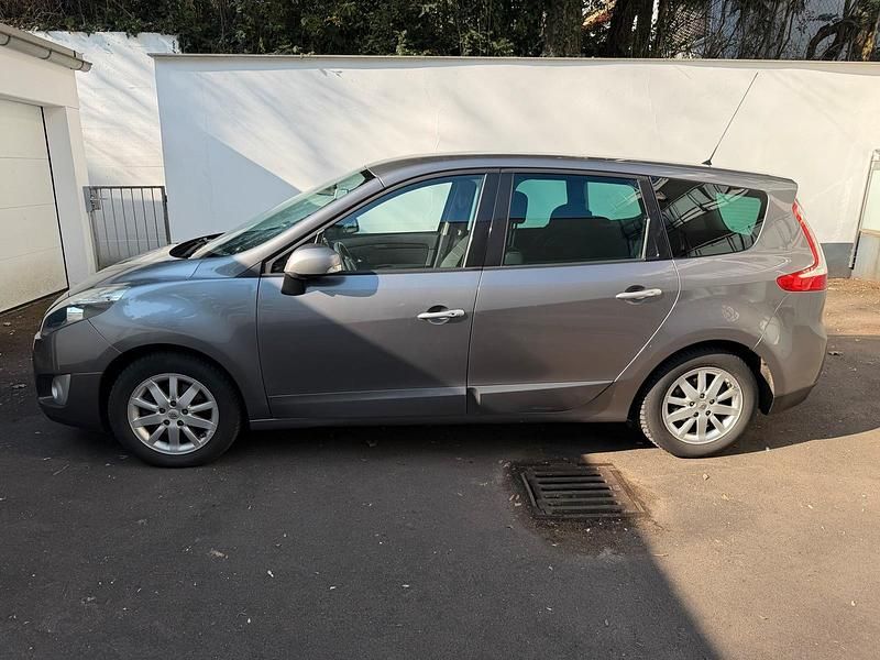 Gebraucht Renault Scénic III 131 PS (96 kW) 2010 Grau Van / Kleinbus