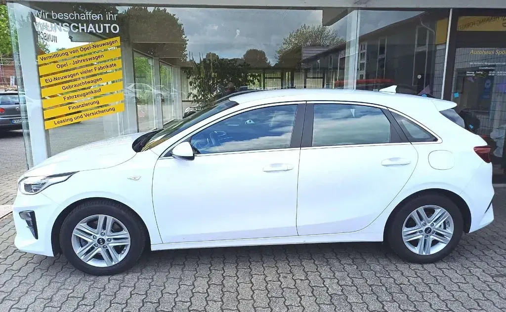 Occasion Kia Ceed Vision 140 ch (102 kW) 2018 Blanc Citadine