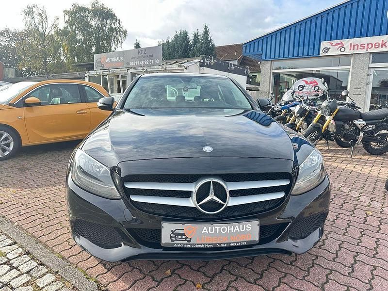 Gebraucht Mercedes C220 170 PS (125 kW) 2015 Schwarz Limousine