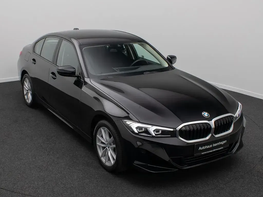 Gebraucht BMW 318 Sport Line 156 PS (114 kW) 2024 Schwarz ii  668 Limousine