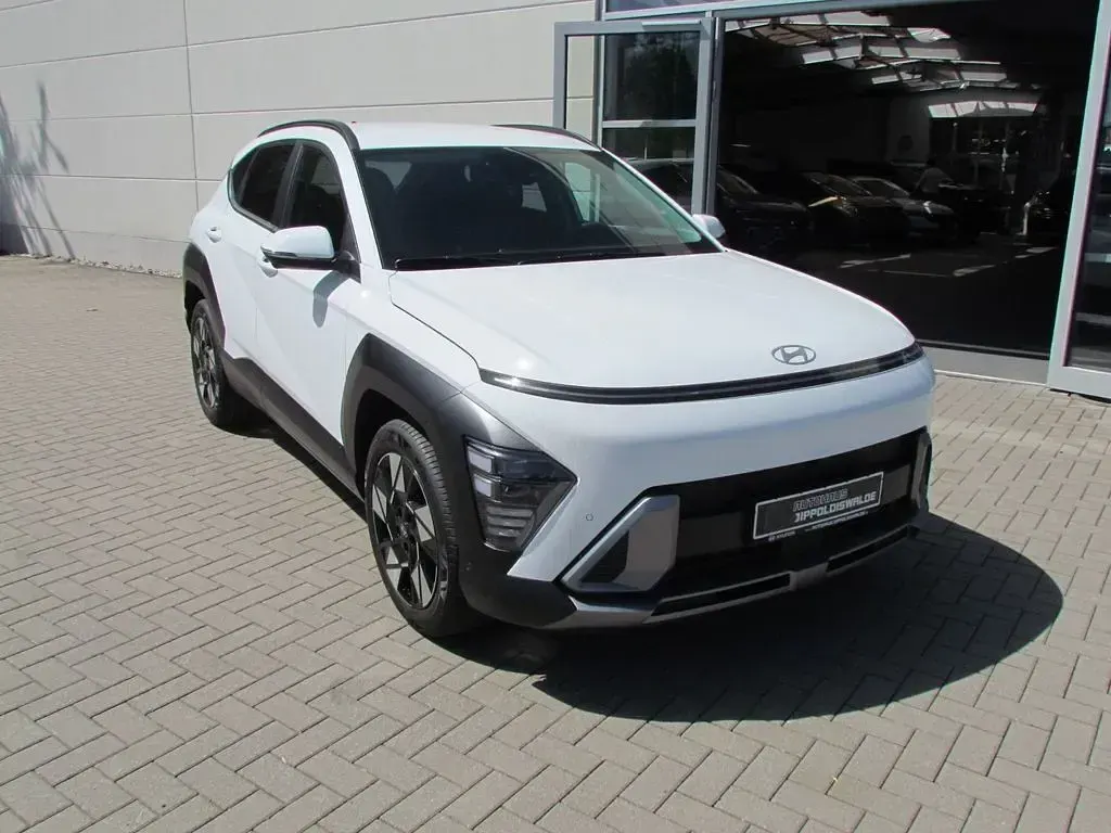 Neu Hyundai Kona Prime 150 PS (110 kW) 2026 Atlas white / sol SUV