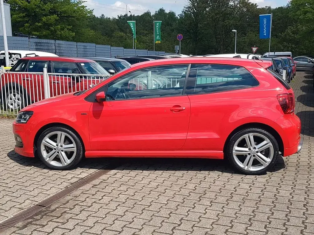 Gebraucht VW Polo R-line 110 PS (80 kW) 2016 Flashrot Kleinwagen