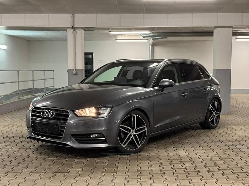 Gebraucht Audi A3 122 PS (89 kW) 2013 Grau Kleinwagen