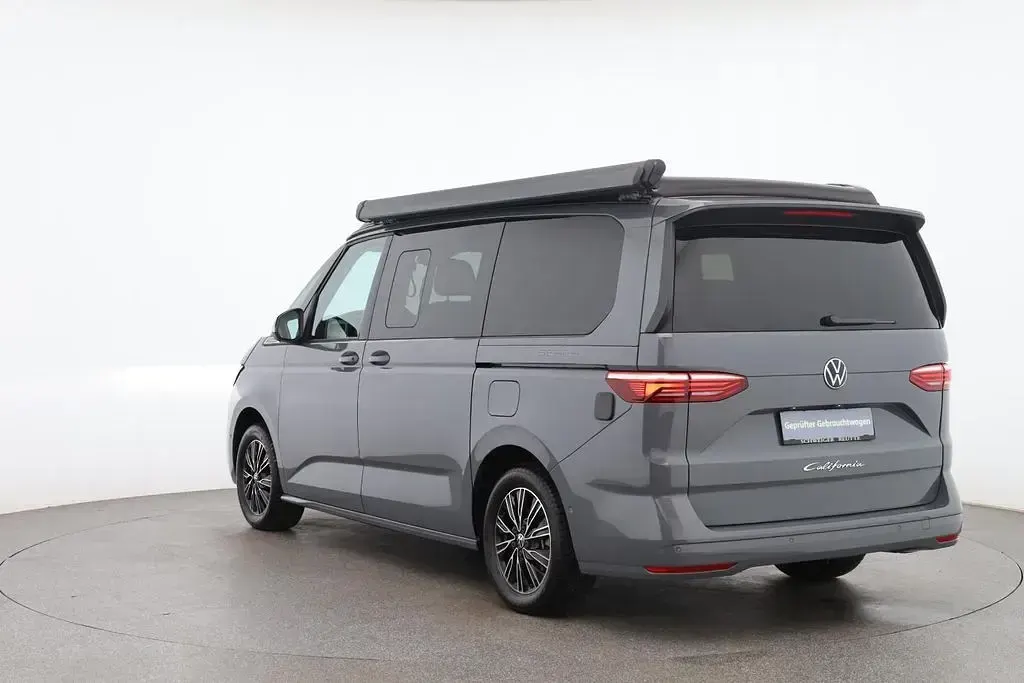 Gebraucht VW California Beach 150 PS (110 kW) 2025 Grau Van