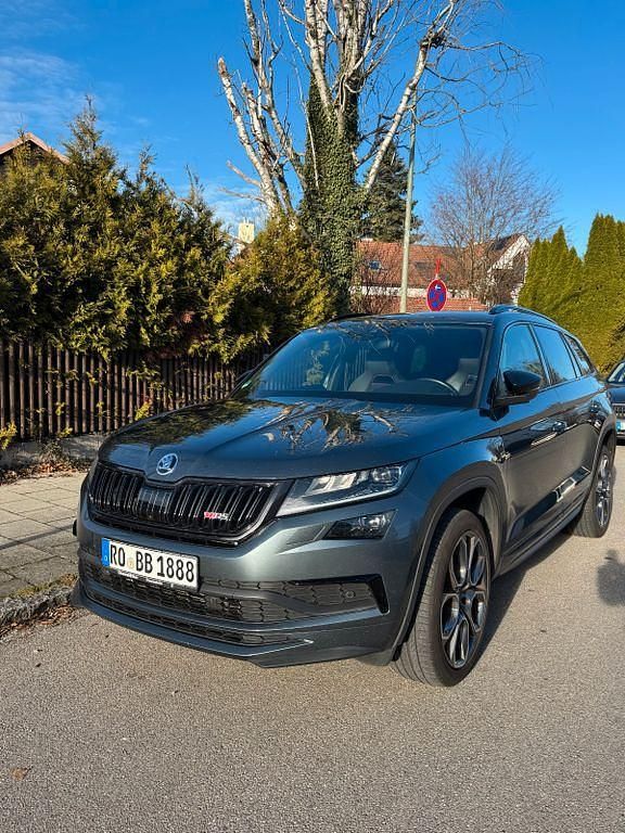 Grau Gebraucht 2019 Skoda Kodiaq RS SUV | 23.999 € (Guter Preis) - Bild 1/4