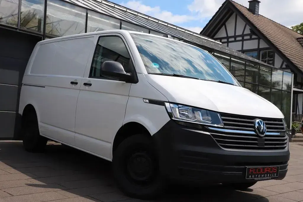 Gebraucht VW T6.1 110 PS (80 kW) 2021 Weiß Van