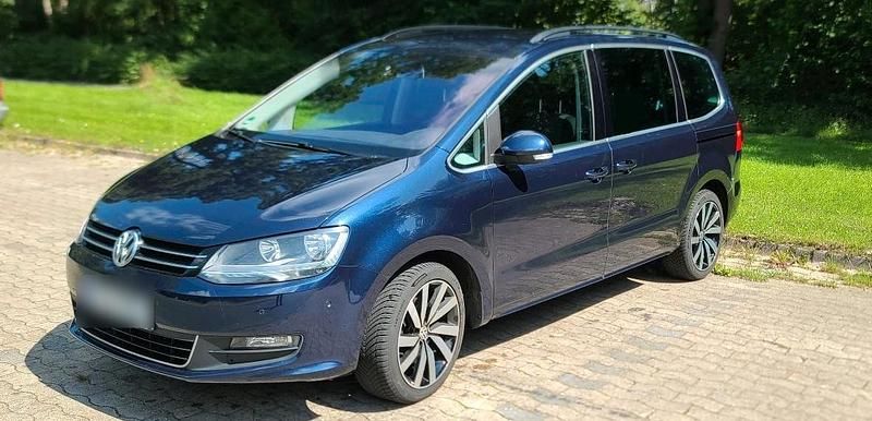 Blau Gebraucht 2012 VW Sharan Comfortline Van / Kleinbus | 9.499 € (Fairer Preis) - Bild 1/4