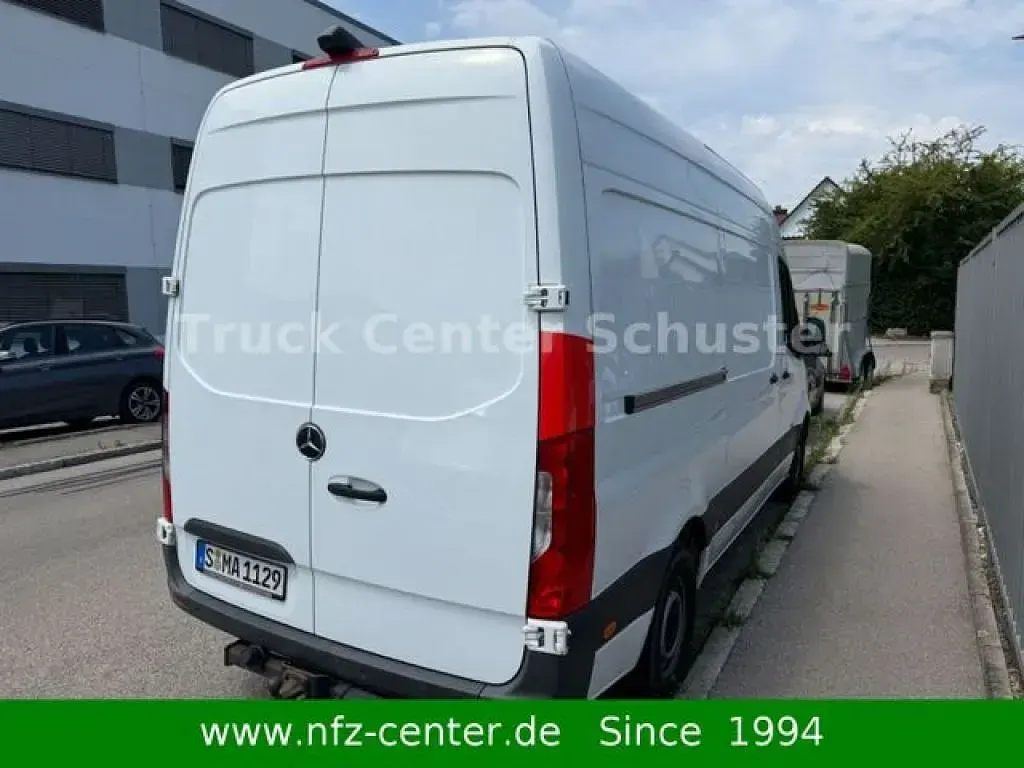 Gebraucht Mercedes Sprinter 163 PS (119 kW) 2019 Arktikweiss Van