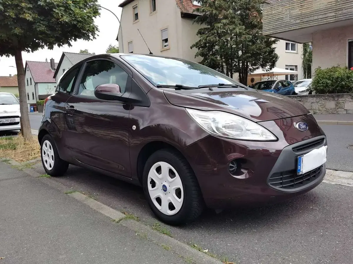 Gebraucht Ford Ka Champions Edition 69 PS (50 kW) 2013 Braun Kleinwagen