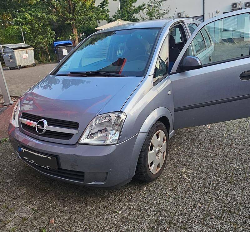 Grau Gebraucht 2003 Opel Meriva Van / Kleinbus | 3.100 € (Fairer Preis) - Bild 1/4