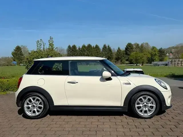 Gebraucht Mini ONE 125 PS (91 kW) 2017 Pepper white Kleinwagen