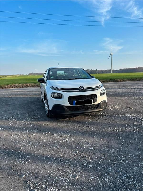 Gebraucht Citroën C3 83 PS (61 kW) 2018 Weiß Kleinwagen