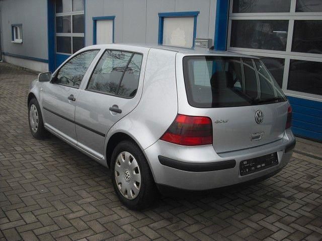 Gebraucht VW Golf Basis 75 PS (55 kW) 2002 Silber Limousine