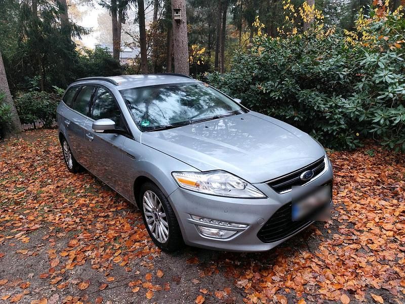 Gebraucht Ford Mondeo 160 PS (117 kW) 2012 Grau Kombi
