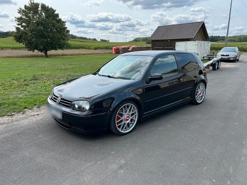 Schwarz Gebraucht 2002 VW Golf IV GTI Limousine | 5.800 € (Etwas zu teuer) - Bild 1/4