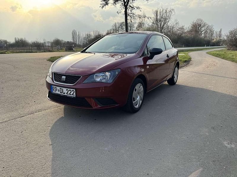 Gebraucht Seat Ibiza Reference 69 PS (50 kW) 2013 Rot Kleinwagen