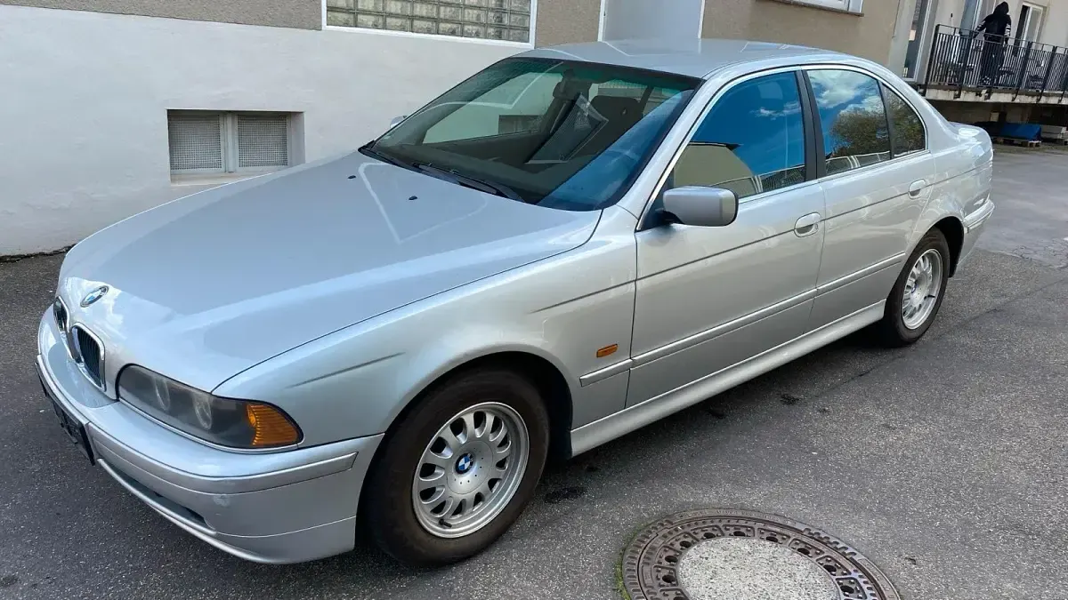 Gebraucht BMW 525 192 PS (141 kW) 2001 Silber Limousine