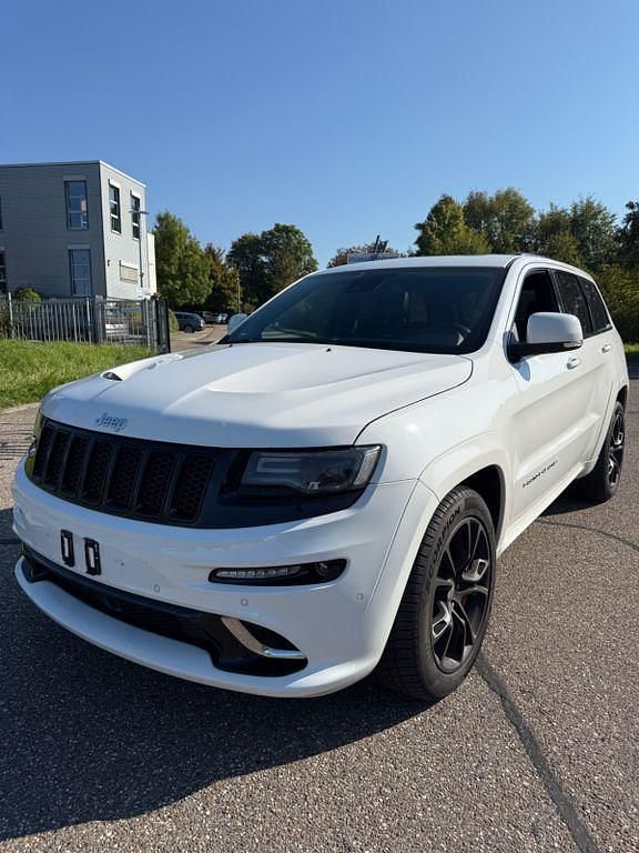Weiß Gebraucht 2016 Jeep Grand Cherokee SRT SUV | 26.999 € (Superpreis) - Bild 1/4