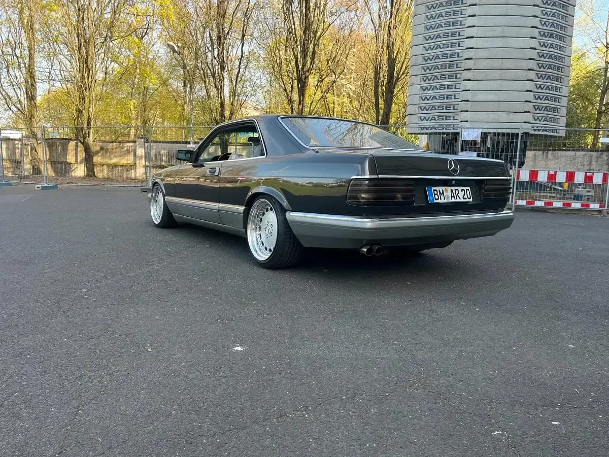 Gebraucht Mercedes 500 252 PS (185 kW) 1988 Schwarz Coupé