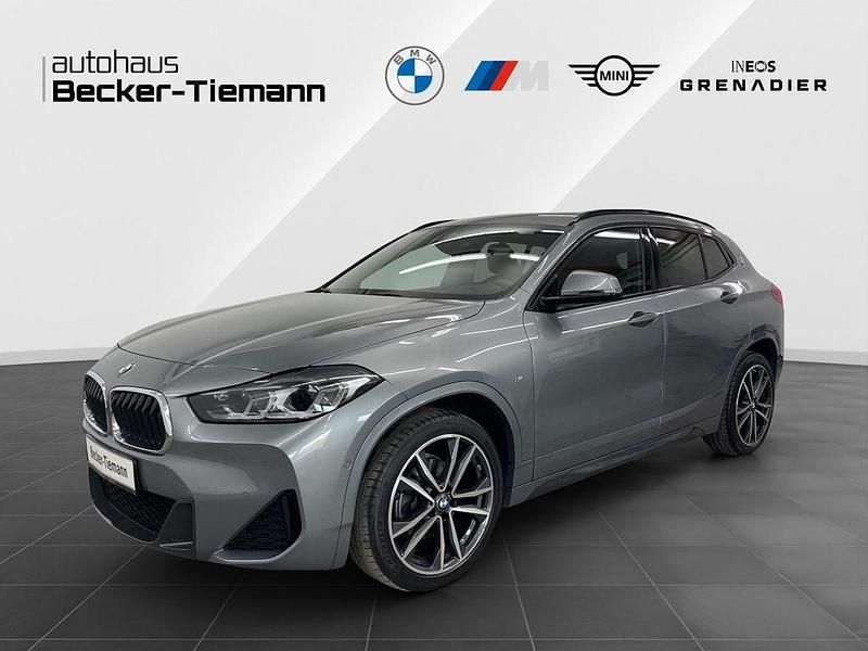 Grau Gebraucht 2023 BMW X2 Sport Line SUV | 31.488 € (Etwas zu teuer) - Bild 1/4