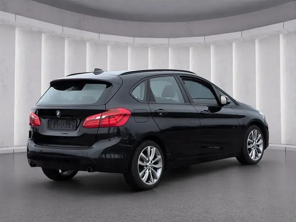 Gebraucht BMW 220 Active Tourer Sport Line 190 PS (139 kW) 2014 Schwarz Van / Kleinbus
