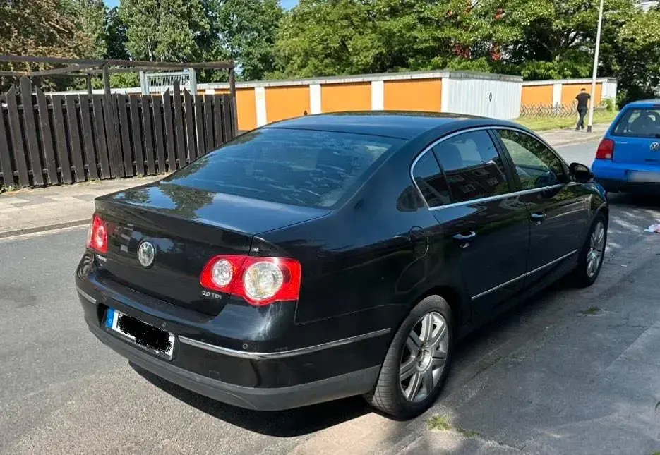 Gebraucht VW Passat 140 PS (102 kW) 2006 Schwarz Limousine