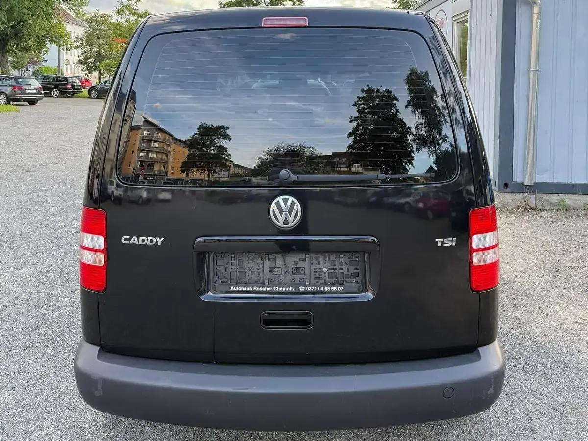 Gebraucht VW Caddy Trendline 105 PS (77 kW) 2012 Deep black perleffekt Van / Kleinbus