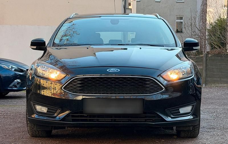 Gebraucht Ford Focus 125 PS (91 kW) 2015 Schwarz Kombi