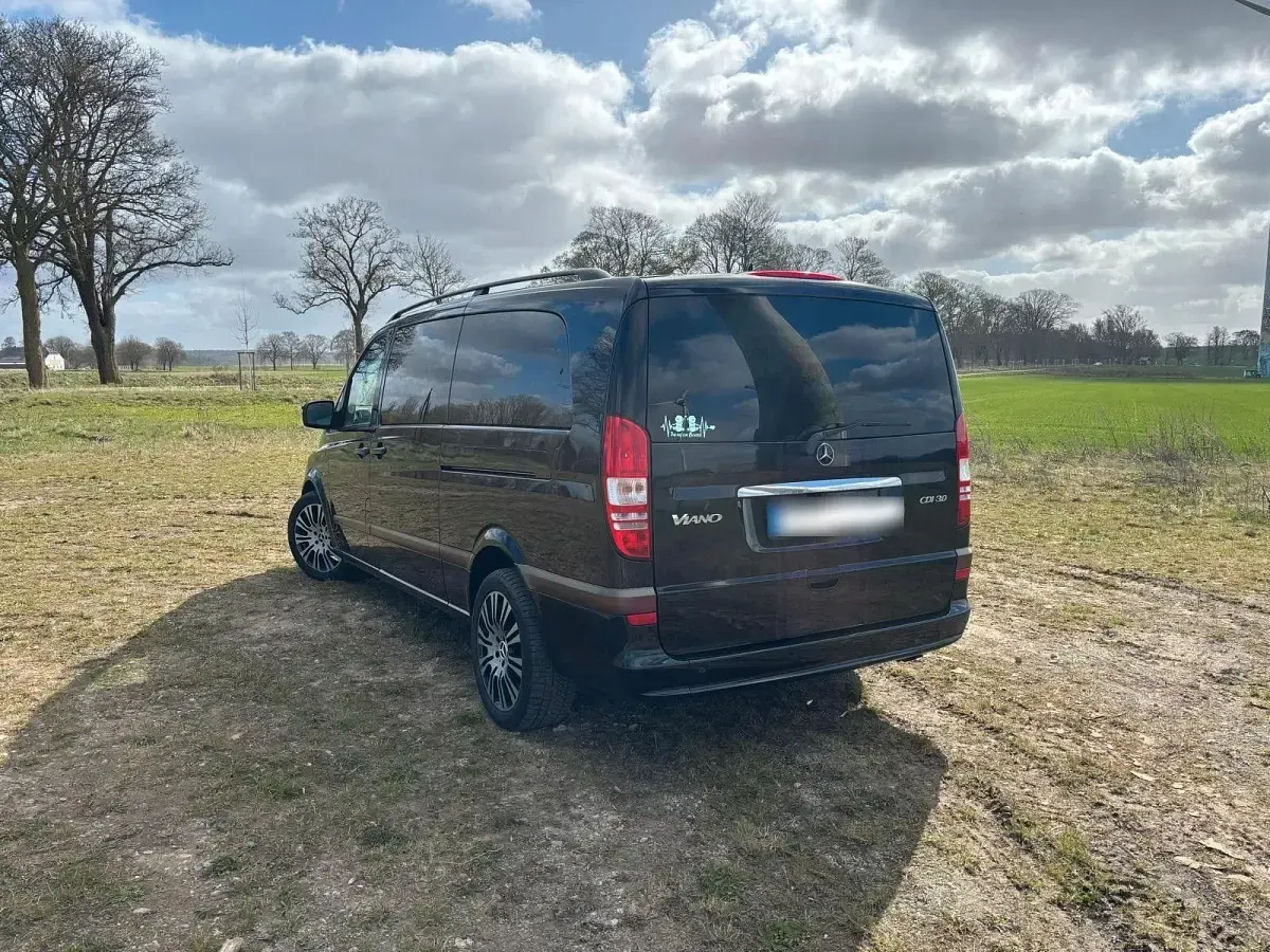 Gebraucht Mercedes Viano 224 PS (164 kW) 2014 Schwarz Van / Kleinbus