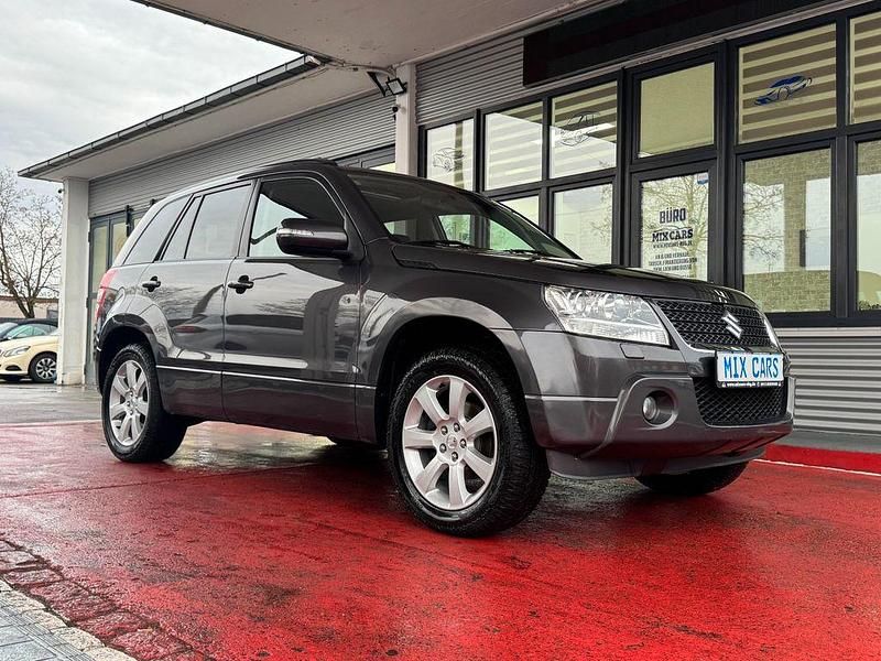 Gebraucht Suzuki Grand Vitara Club 169 PS (124 kW) 2008 Grau SUV