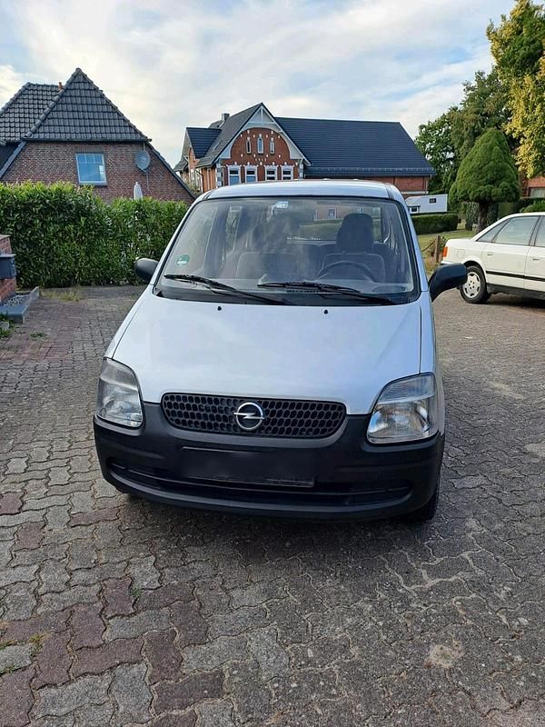 Silber Gebraucht 2001 Opel Agila Kleinwagen | 2.800 € - Bild 1/4