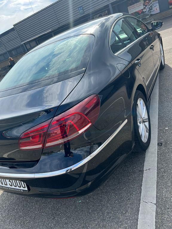 Usado VW CC 160 HP (117 kW) 2012 Preto Sedan