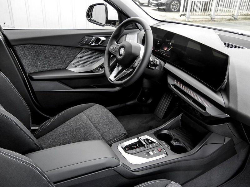 Neu BMW 120 170 PS (125 kW) 2026 Alpinweiss iii Kleinwagen