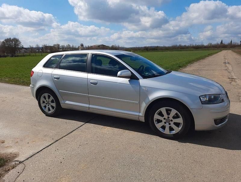 Gebraucht Audi A3 Ambiente 102 PS (75 kW) 2005 Silber Kleinwagen