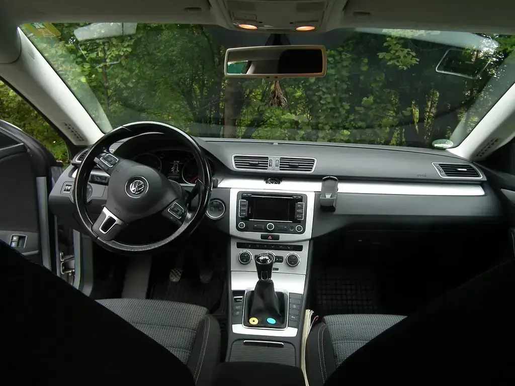 Gebraucht VW CC 160 PS (117 kW) 2013 Grau Limousine