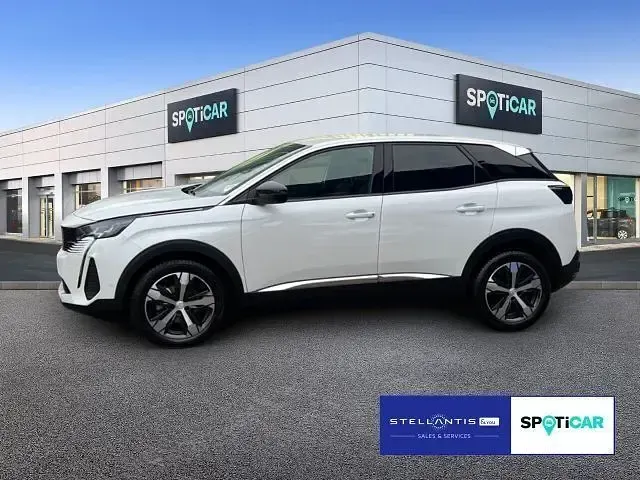 Gebraucht Peugeot 3008 Allure 131 PS (96 kW) 2023 Weiß SUV